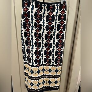 NWT Ann Taylor Black and Cream Patterned Skirt. Size 4